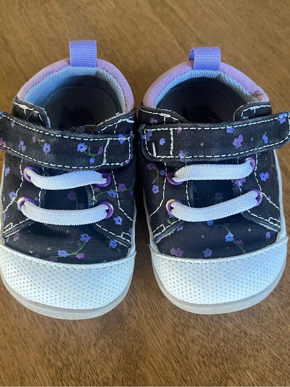 See Kai Run Stevie bundle- Lavender & Star Canvas Sneakers
